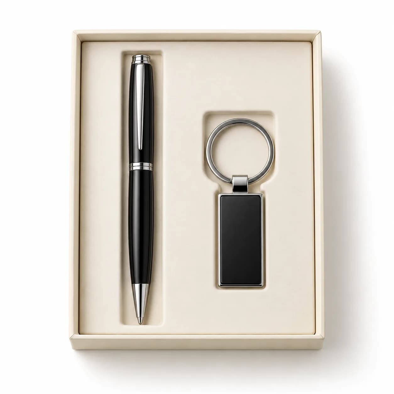 Set zwarte pen en sleutelhanger